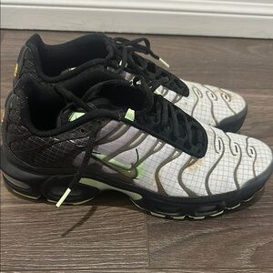 Nike Men's Sneakers - Black and White